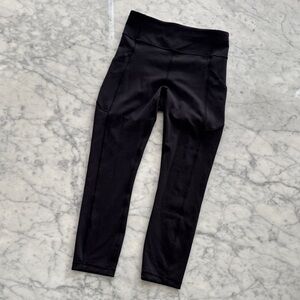 Lululemon black leggings with pockets size 6